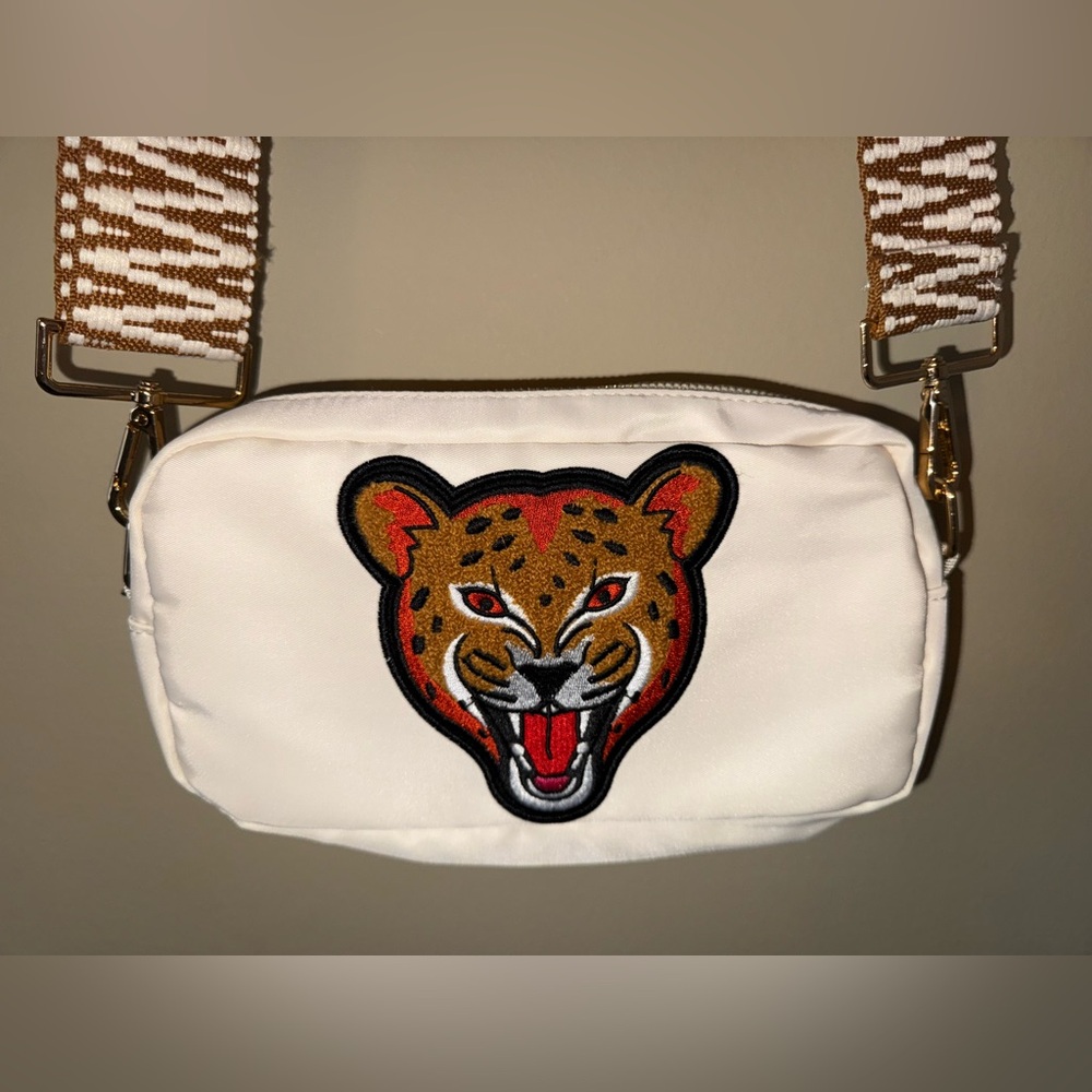 Sold Out Bloc Bag Cheetah Embroidered Crossbody Purse Detachable Strap Clutch
